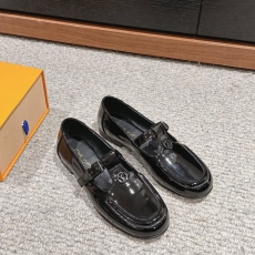 LV flat shoes